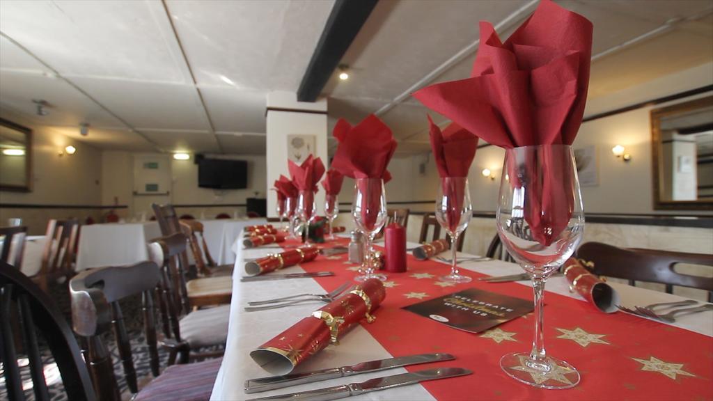 Hotel The Swan At Stoford Stapleford  Esterno foto