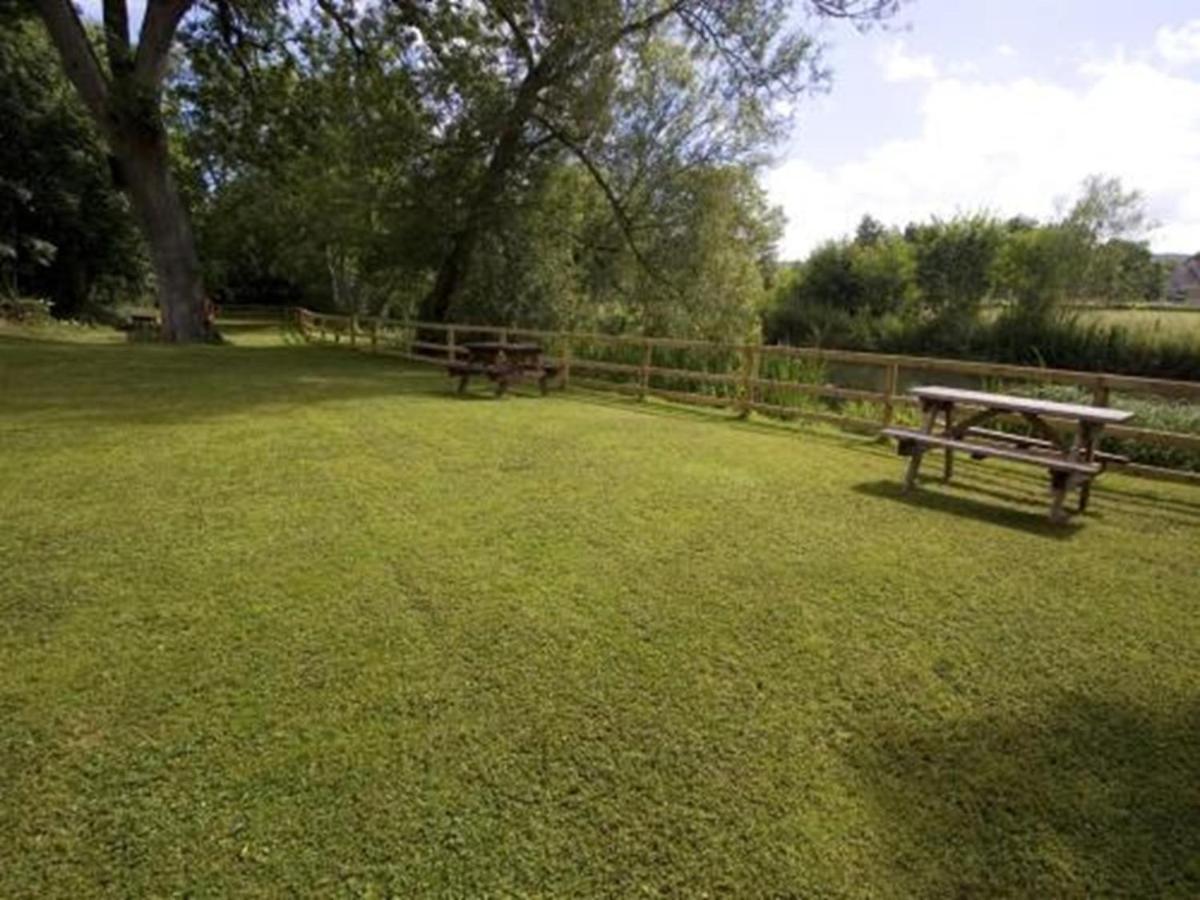 Hotel The Swan At Stoford Stapleford  Esterno foto